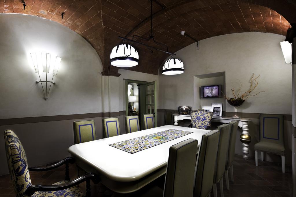 Unahotels Palazzo Mannaioni Toscana Montaione Kültér fotó