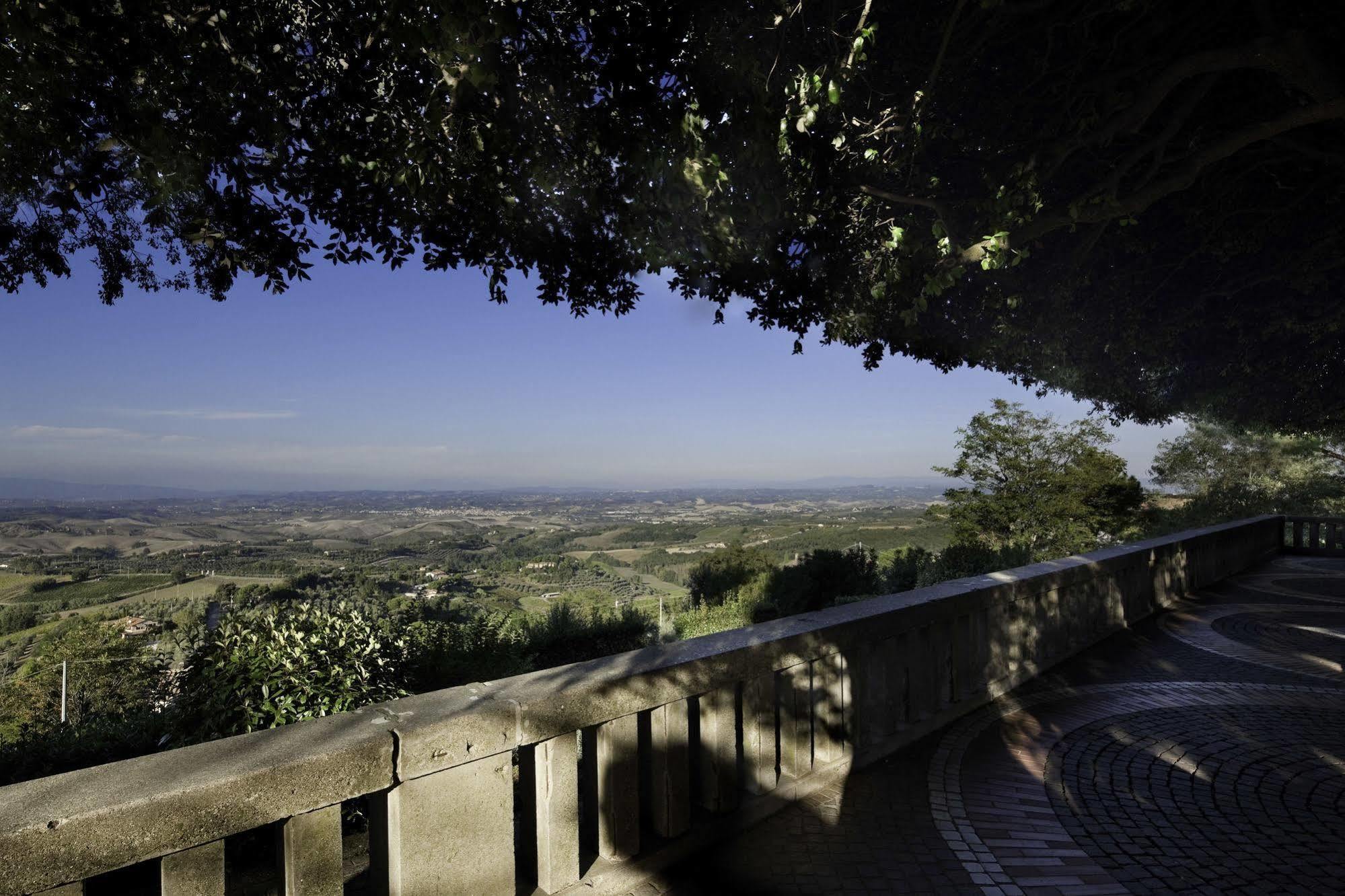 Unahotels Palazzo Mannaioni Toscana Montaione Kültér fotó