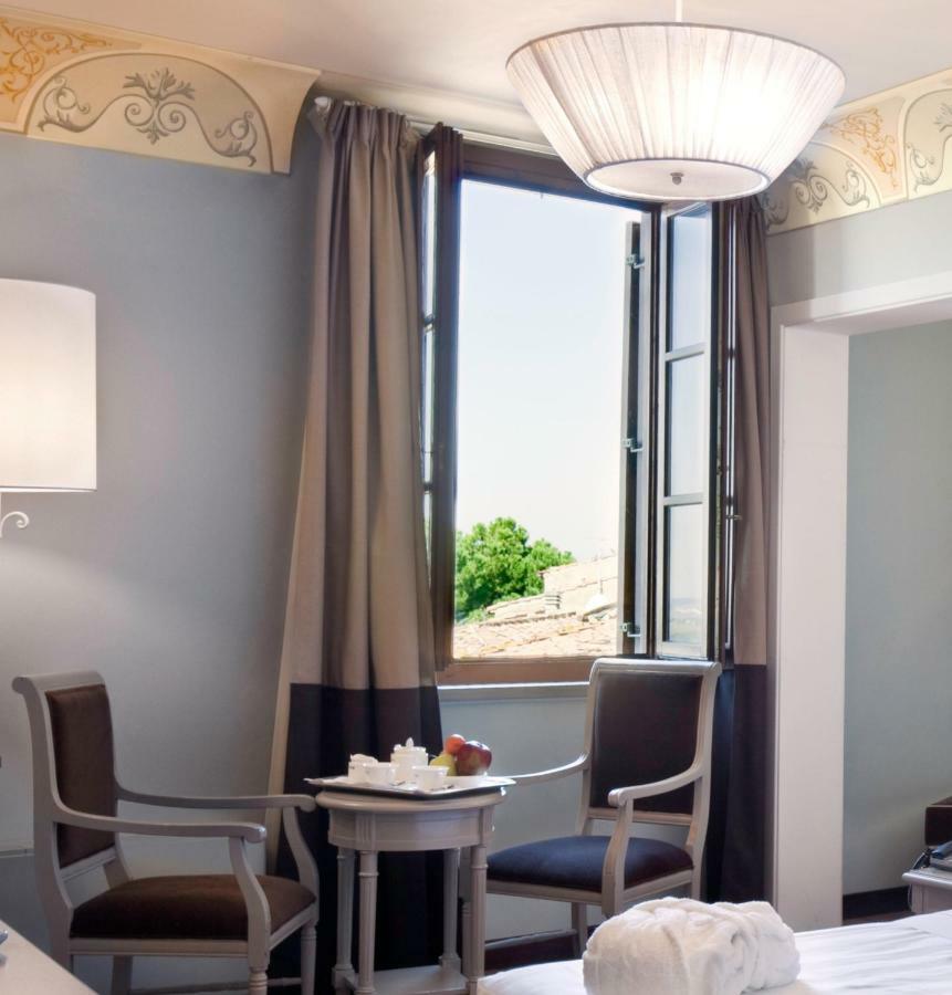 Unahotels Palazzo Mannaioni Toscana Montaione Szoba fotó